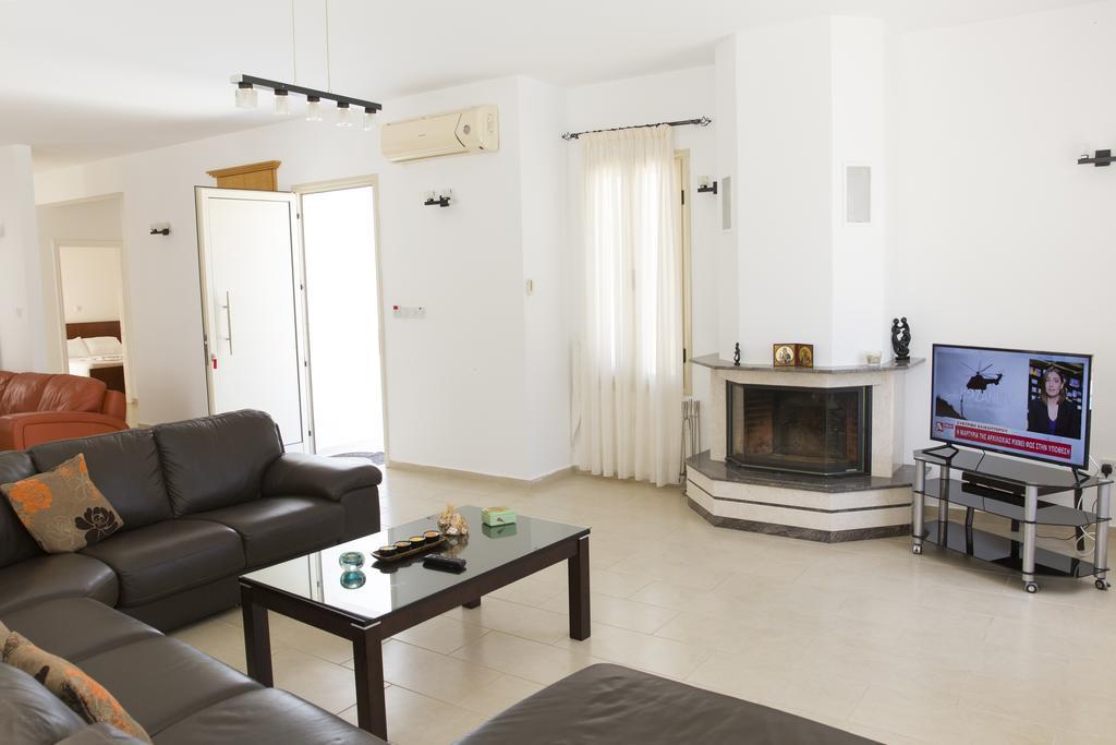 Eliofos Luxury Villa Polis Dış mekan fotoğraf